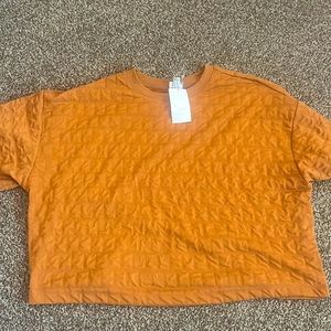 Women’s short sleeve quilted boxy t-shirt